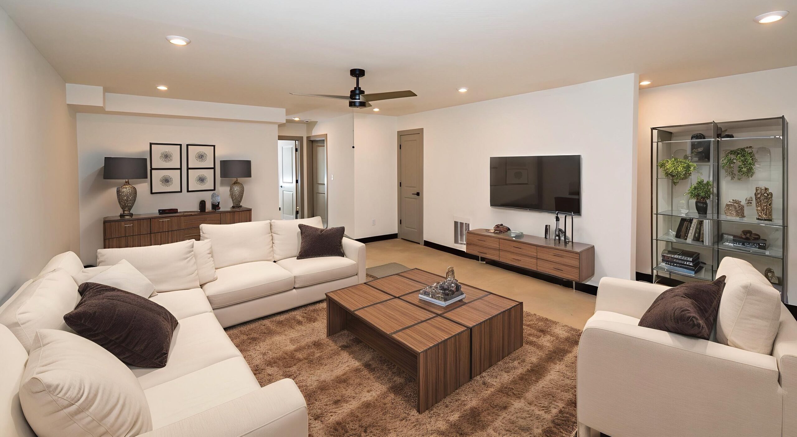 3 Bedroom Units photo 4