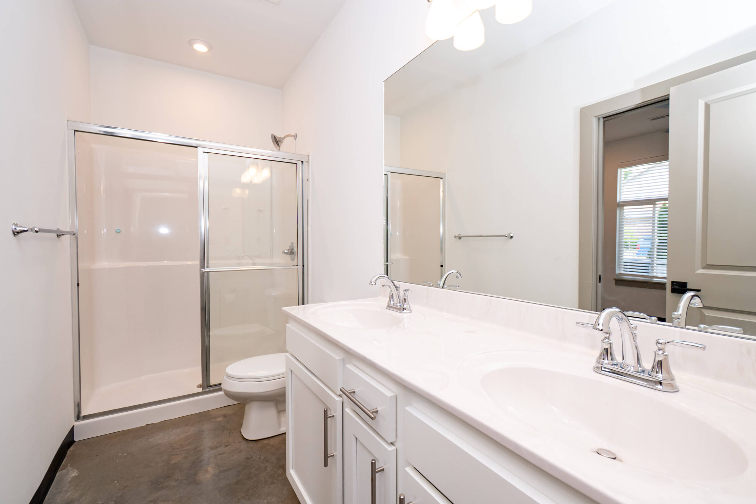 2 Bedroom Units gallery image 8