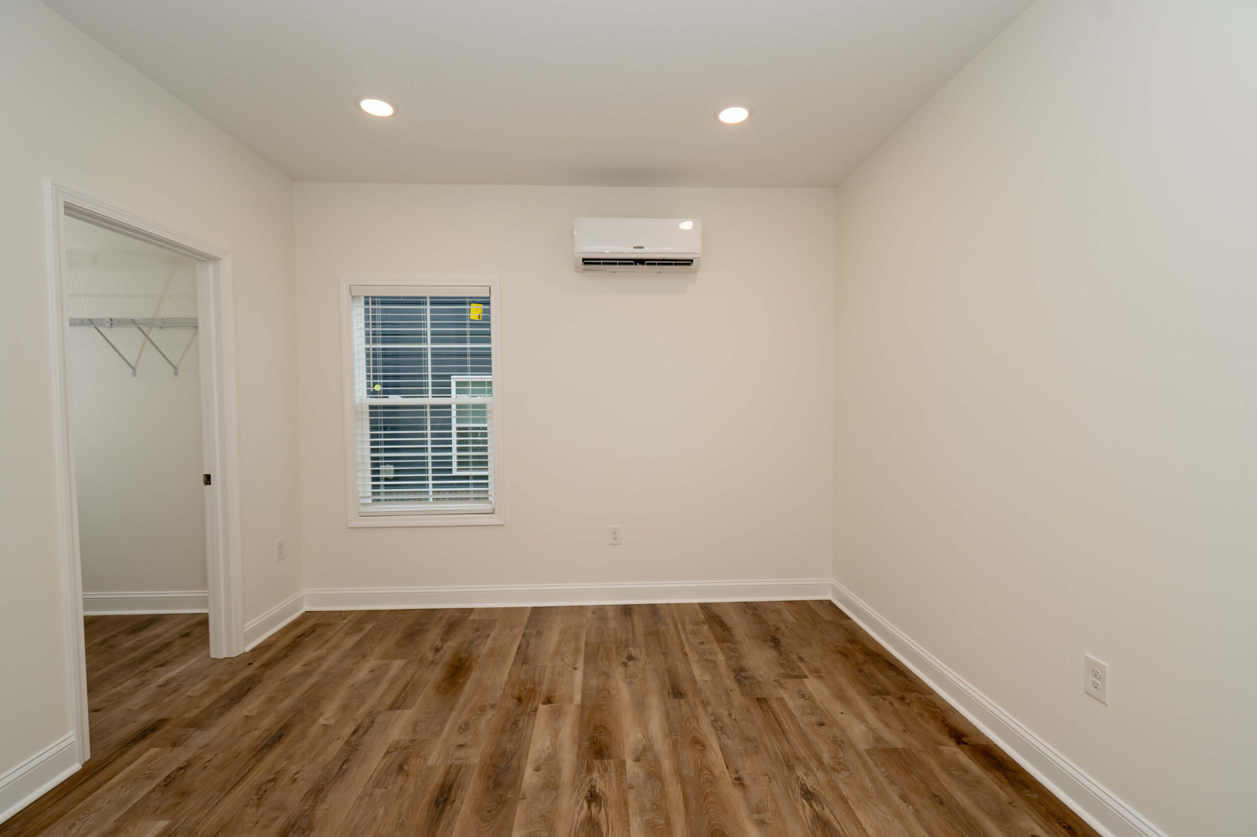 1 bed - 1 bath photo 8